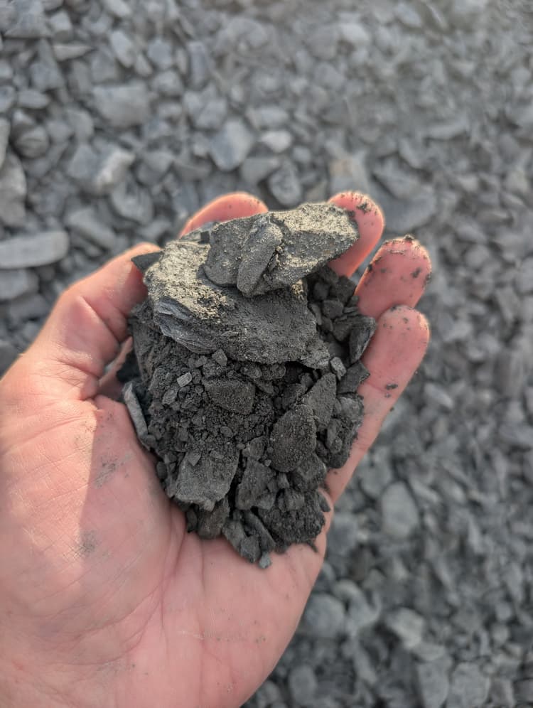 Striker Driveway Gravel — Up close