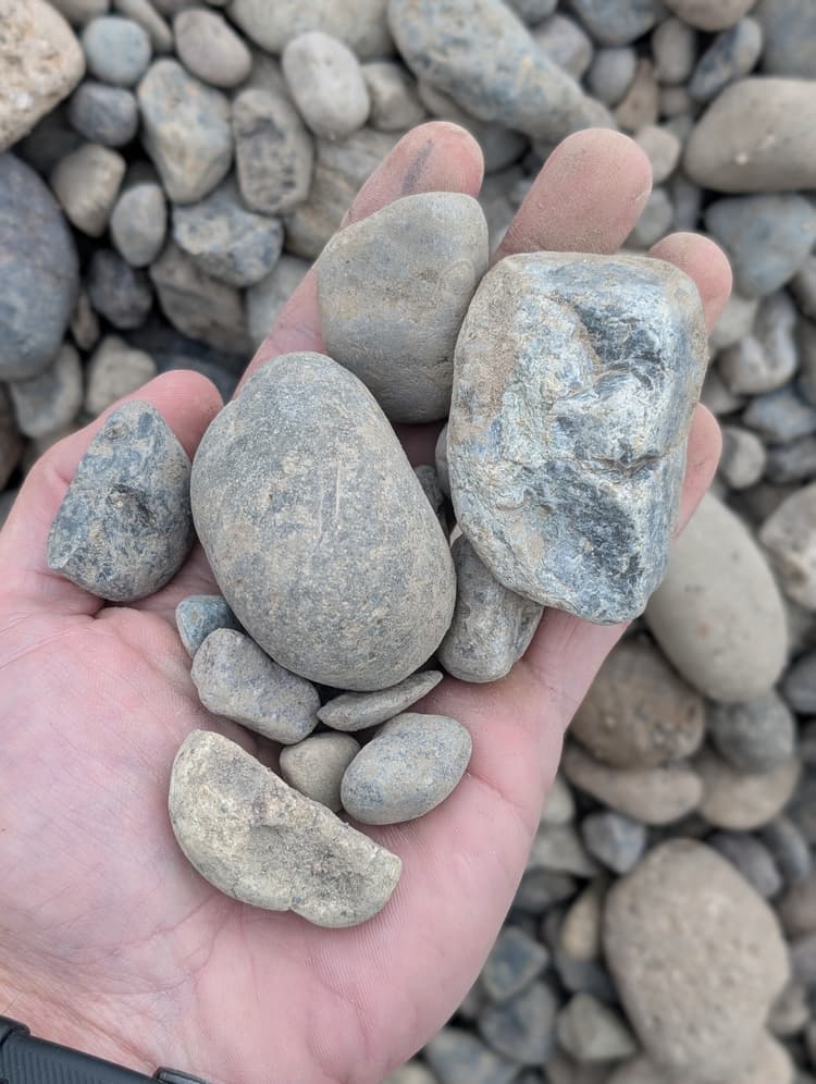 Washed Drain Rock 3/4"-2" — Up close